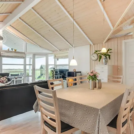 Gorgeous Home In Nordborg With Wifi 別荘 *