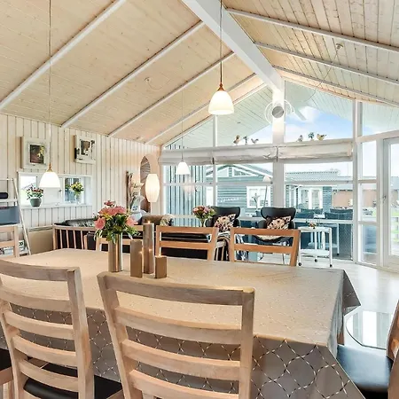 Gorgeous Home In Nordborg With Wifi *